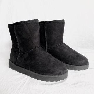 ugg amie black size 1