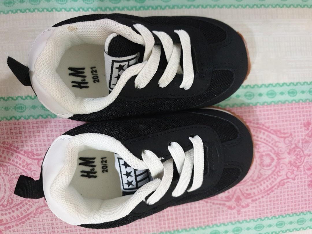 h&m baby sneakers
