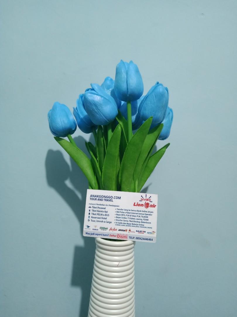 Bunga Tulip Biru Buatan Plastik Imitasi Palsu Untuk Hiasan Pajangan Dekorasi Perkebunan Di Carousell