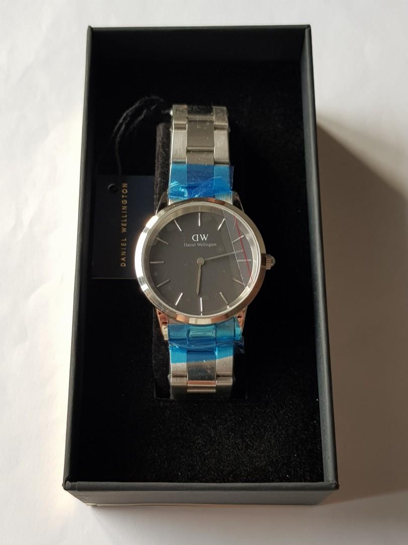 Daniel wellington 2024 silver black