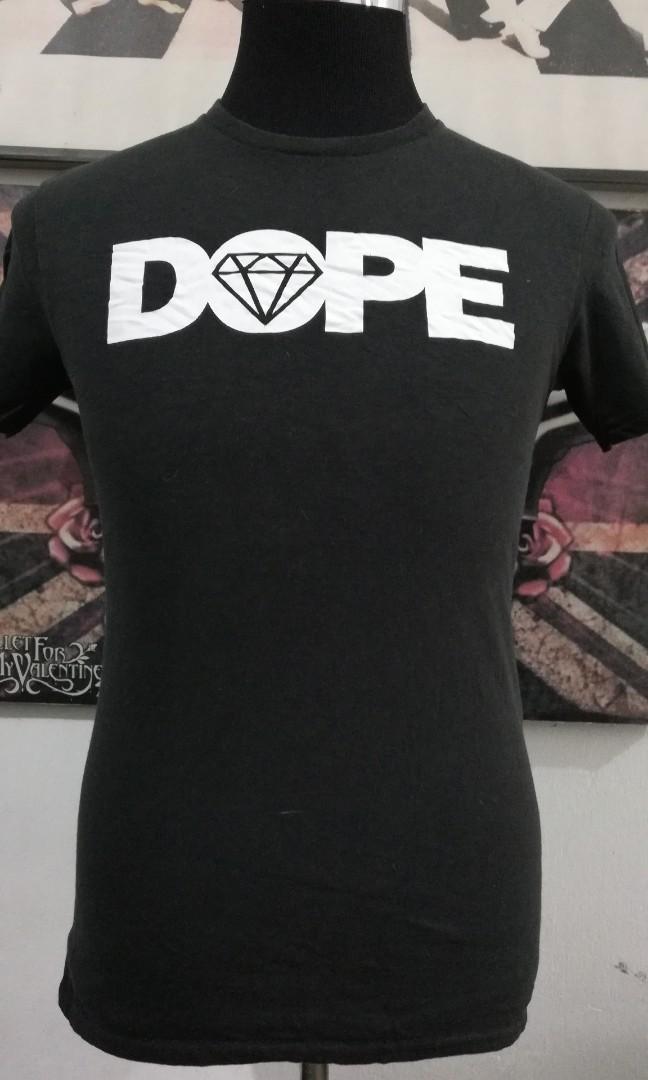 Dope diamond (Category: Activewear) located in Melaka Tengah. Submitted by syonwar (Listing ID 1002881908, Image 1). Description: Saiz s Pit 17" Lenght 25" 100 %cttn Double sticth Xde tulang tepi Made in honduras.