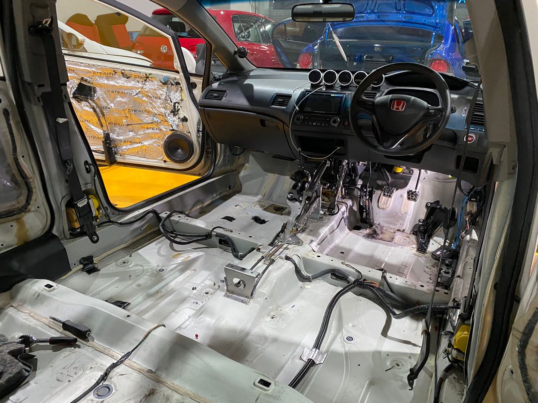 Honda Civic Type R Interior Swap Fd2r Fd2 Fd1 Car Accessories Car Workshops Services On Carousell