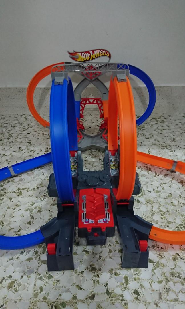 hot wheels mega loop mayhem