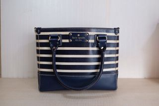 (Kategori: ) berada di . Dikirim oleh pickmeuup (ID iklan 1002856261, Gambar 1). Deskripsi: .