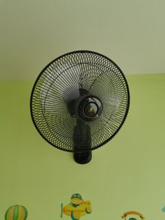 (Category: ) located in . Submitted by ben_ten_sg (Listing ID 1002723569, Image 1). Description: .