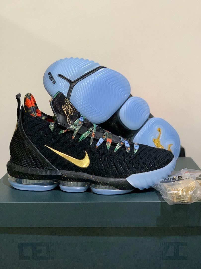 Lebron 16 low kings throne size 9.5 Men s Fashion Footwear