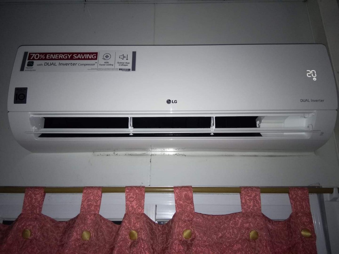 LG aircon split type inverter, TV & Home Appliances, Air Conditioning