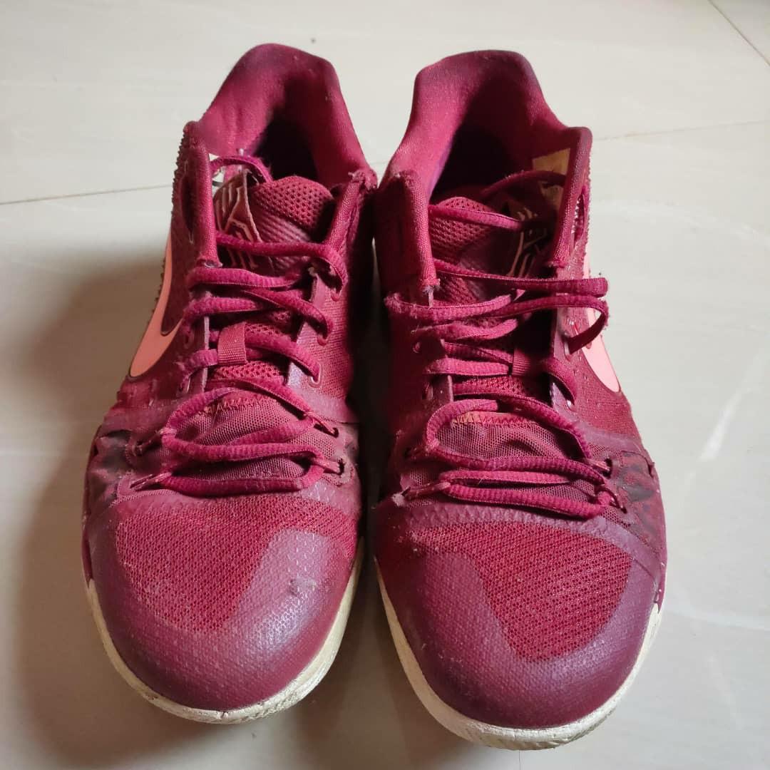 NIKE KYRIE 3 RED VELVET