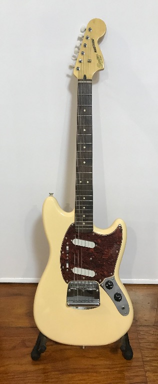 Squire vintage modified mustang hot sale
