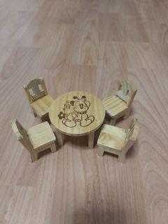 Toy table and chair