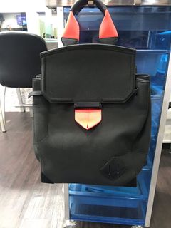 由 peggy6513 (刊登 ID 1002947766，圖片 1) 提交，位於 的 (類別：)，說明：。