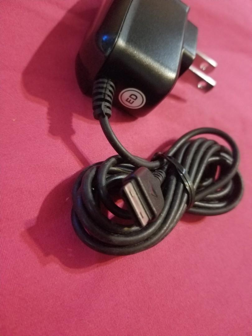 Car charger for samsung (Category: Chargers) located in Dasmarinas. Submitted by d.lelis (Listing ID 1002938432, Image 3). Description: samsung charger auto volt 110 to 220volts.