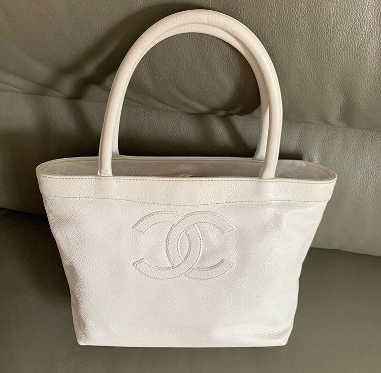 Chanel Vintage Medallion Tote, Luxury, Bags & Wallets on Carousell