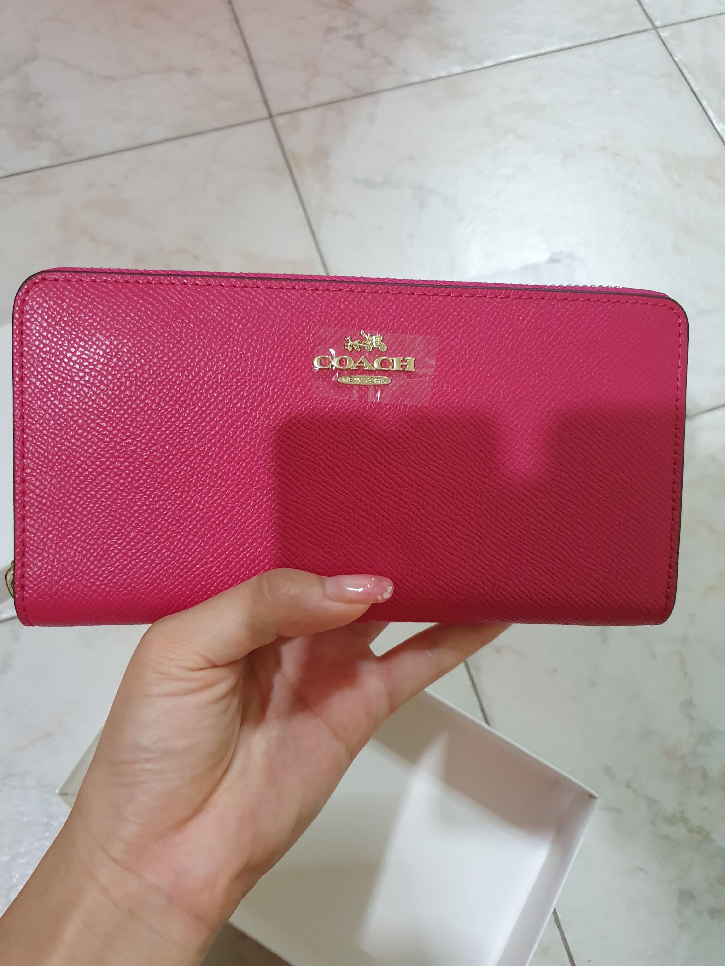 coach wallets for women
