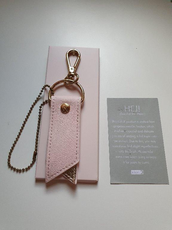 kikki.k Metallic Leather bag charm (Category: Purses & Pouches) located in Singapore. Submitted by oliveandlatte (Listing ID 1003016379, Image 1). Description: kikki.K Metallic Leather Bag Charm, and using a delicate process of adding a foil layer to the leather. Hence, there might be some slight imperfections with the finish. Delivery local Now Best Rates..