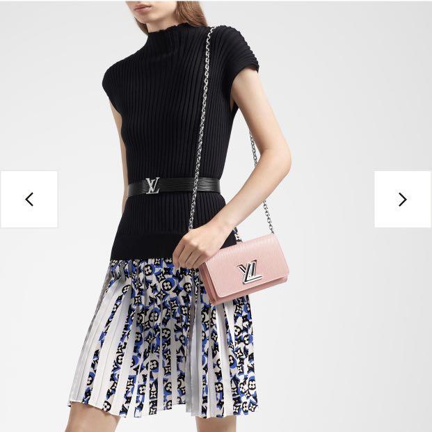Shop Louis Vuitton TWIST Twist Wallet (M68309, M67510) by Cocona☆彡