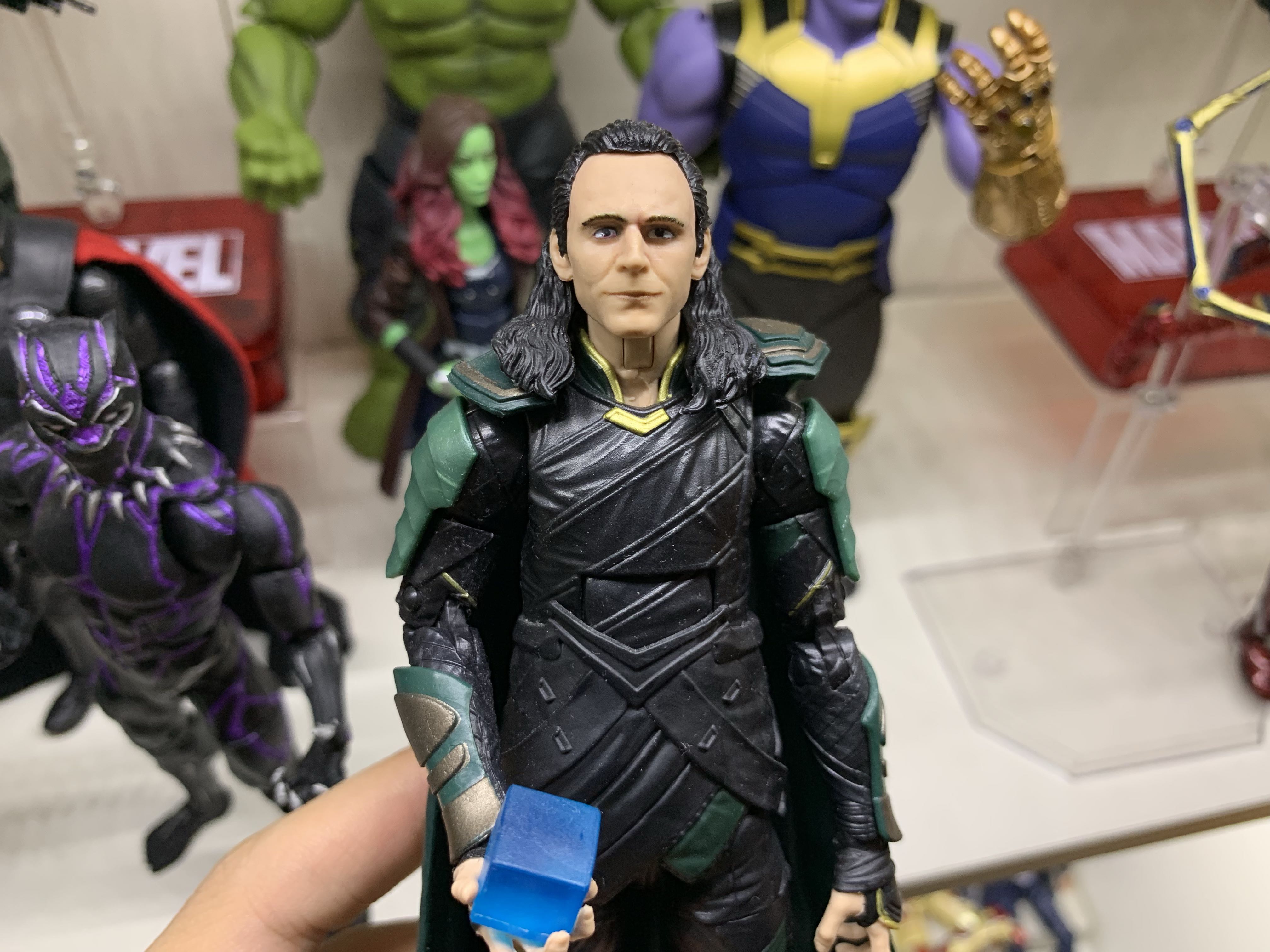 Marvel legends discount infinity war loki