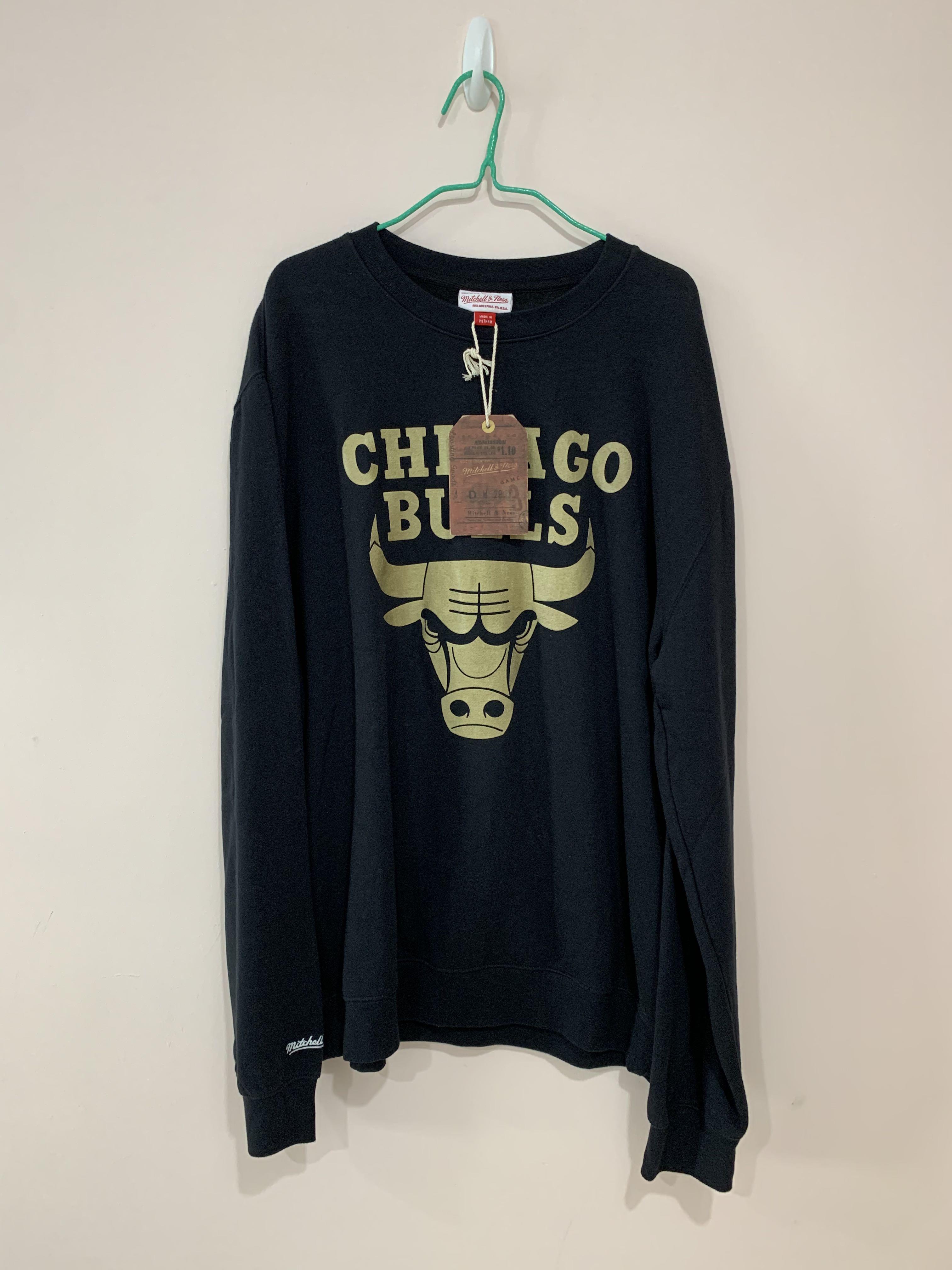 Chicago bulls hotsell sweatshirt