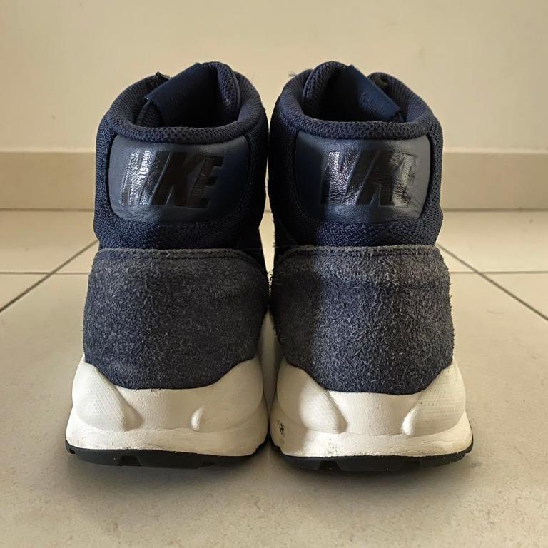 Nike hoodland suede mens trainers hotsell