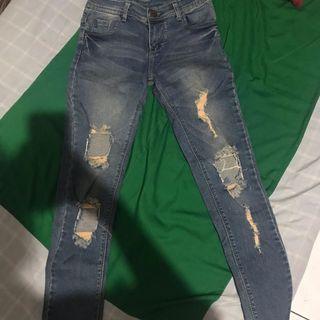 Ripped jeans like new