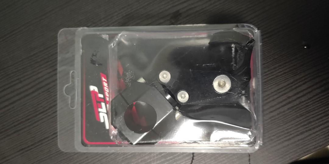 Solid Hook (Category: Motorcycle Accessories) located in Singapore. Submitted by firefox_fighter (Listing ID 1003046121, Image 1). Description: bought it wrong size. letting go at cost price, only 1 piece.