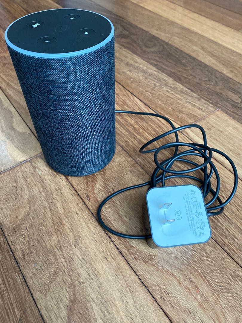 Amazon Echo (2nd gen) grey, Mobile Phones & Gadgets, Tablets, iPad on
