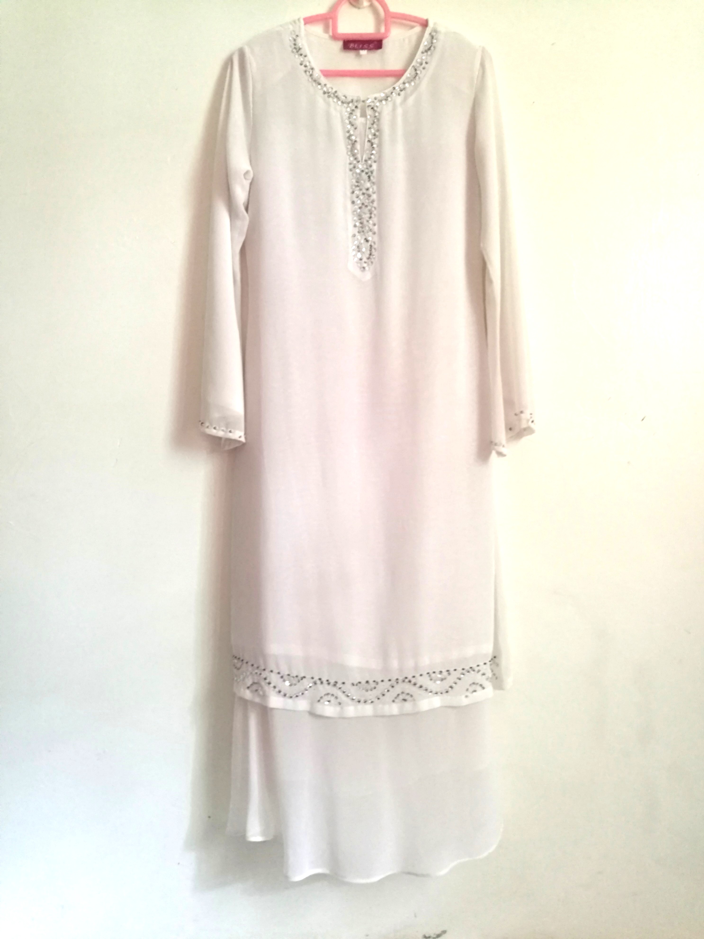 dress cantik untuk dinner