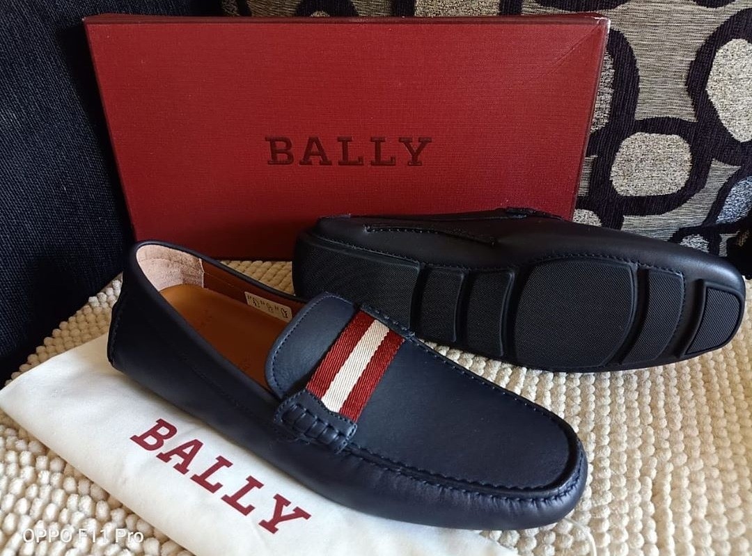Bally Waltec Navy 41 42 Fesyen Pria Sepatu Sepatu Formal di Carousell