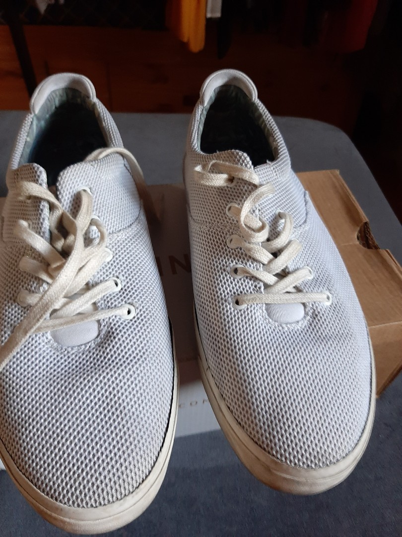 Call it Sprint White Sneakers, Men's Fashion, Footwear, Sneakers on  Carousell