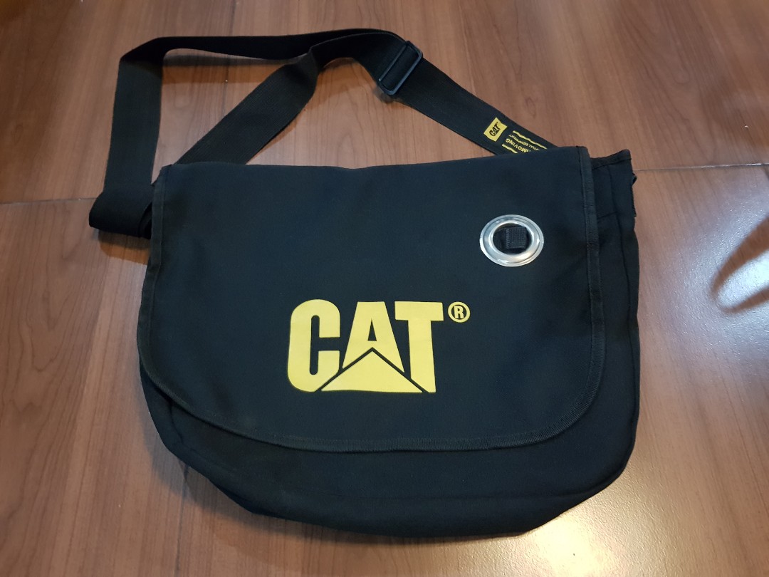 caterpillar sling bag