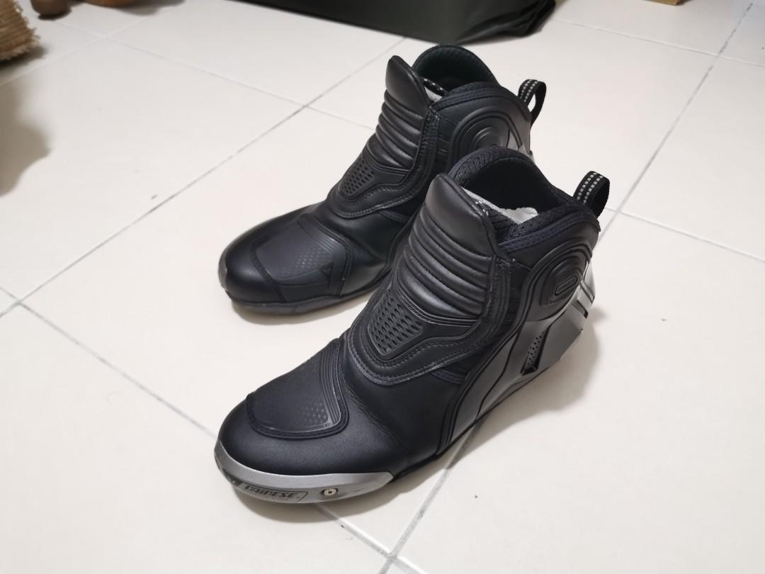 Dainese Dyno pro d1 shoes Men s Fashion Footwear Boots on Carousell