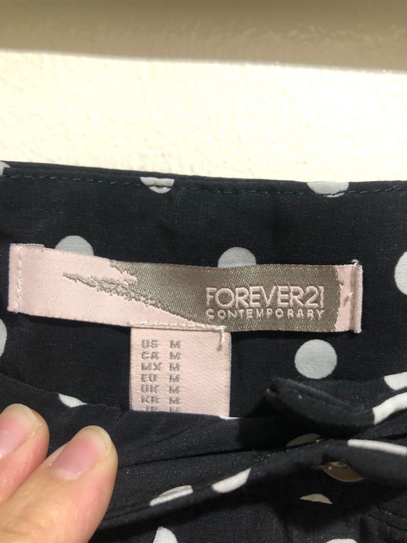 Forever 21 Skirt (Category: Skirts) located in Manila. Submitted by beckyyyyyyyyyyyyyyyy (Listing ID 1003216523, Image 2). Description: .