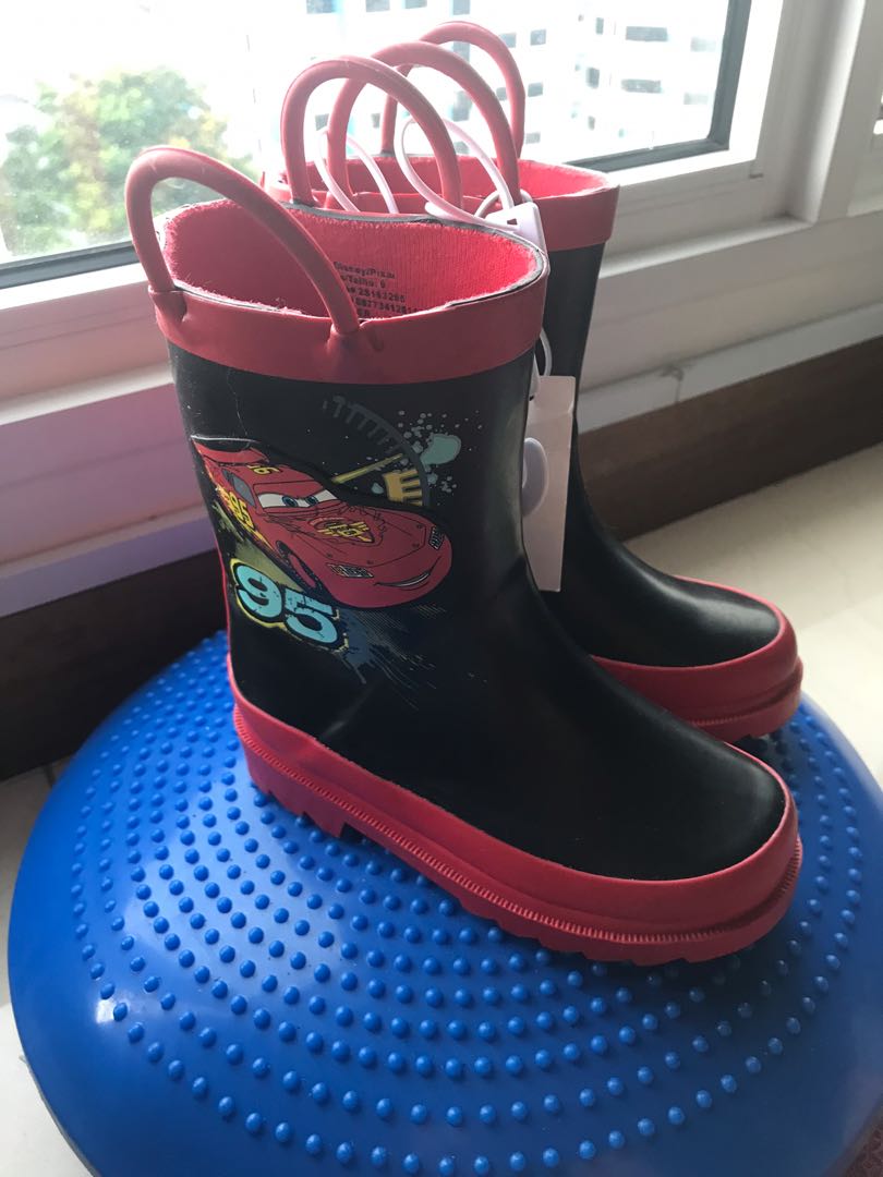 Lightning mcqueen online rain boots