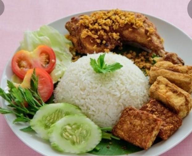 Nasi Padang / Nasi Sambal Goreng / Nasi Ayam Penyet / Nasi 