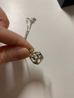 （分類：）位於 。 由 carollami 提交（商品編號 1003148939，圖片 1）。簡介： 。