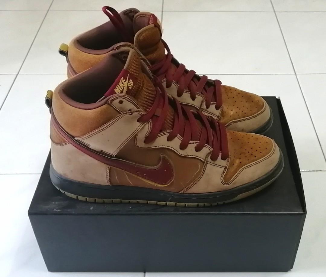 Nike sb dunk high Cigar Men s Fashion Footwear Sneakers on