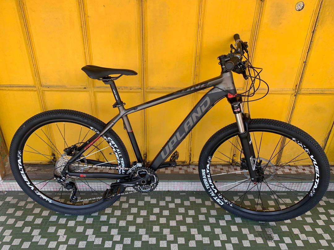 Upland mtb top