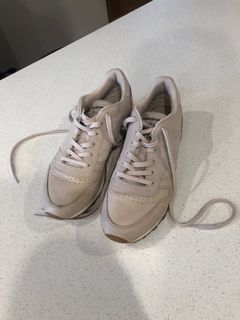 reebok classics tread max