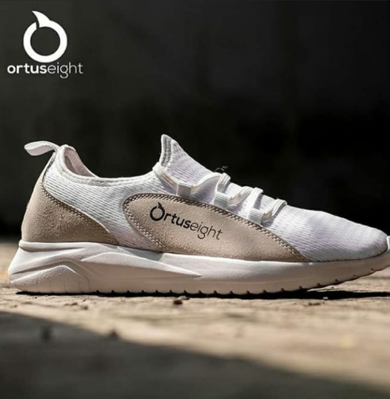 Sneakers ortuseight hotsell