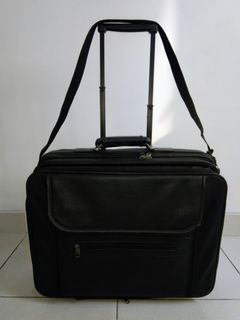 (Kategori: ) berada di . Dikirim oleh freij (ID iklan 1003171094, Gambar 1). Deskripsi: .