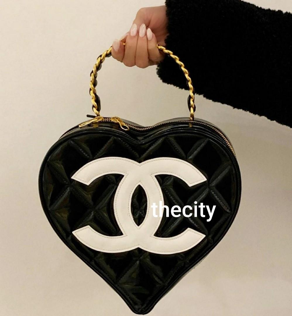 AUTHENTIC CHANEL HEART SHAPED VANITY TOTE BAG - QUILTED BLACK PATENT  LEATHER - VINTAGE - GOLD HARDWARE, Luxury, Bags & Wallets on Carousell