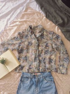 (Kategori: ) berada di . Dikirim oleh second_apparel (ID iklan 1003257456, Gambar 1). Deskripsi: .
