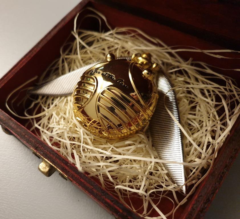 Golden snitch hot sale engagement ring box