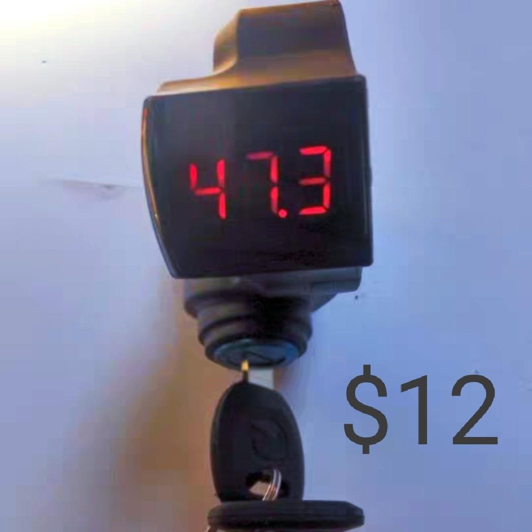 Key ignition on/off switch with voltmeter + Thumb Throttle, Sports Equipment, PMDs, EScooters