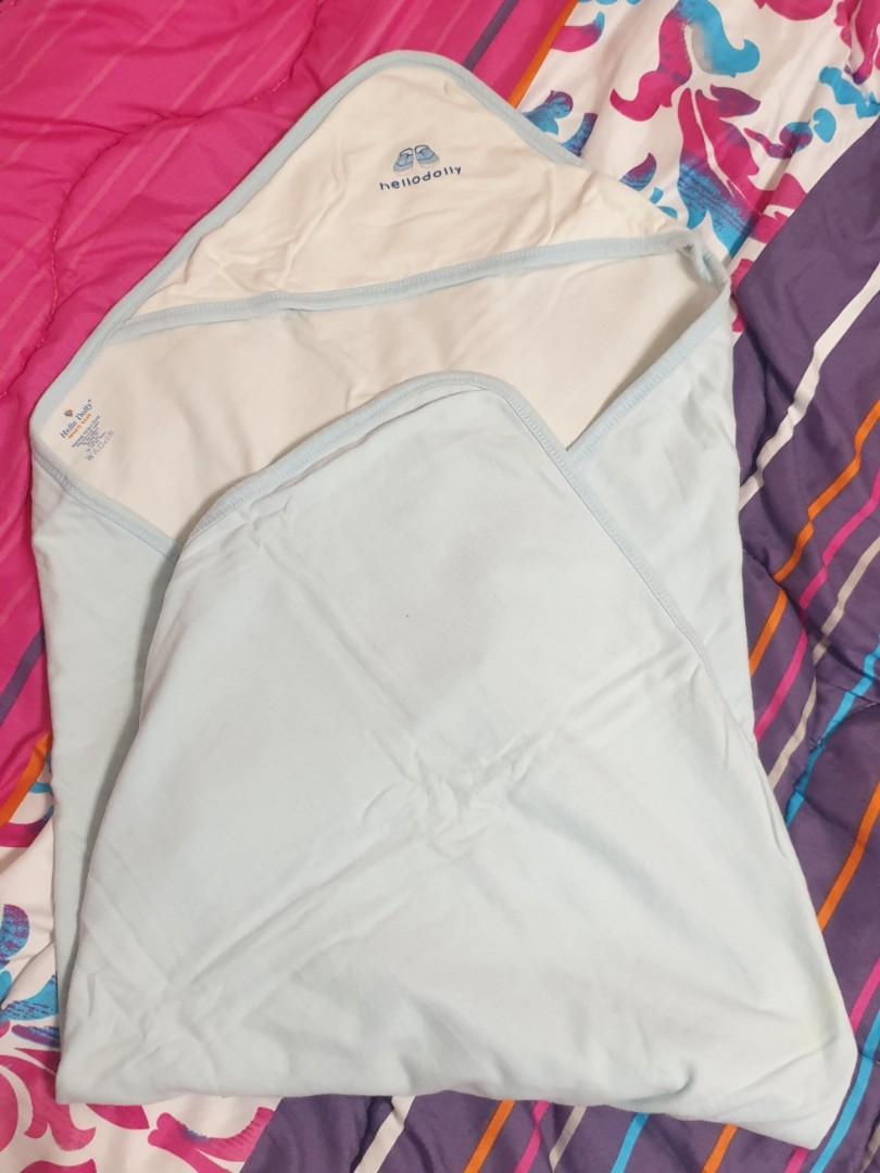 Large Baby Infant Swaddle Blanket (2) (Category: Other Baby Bathing & Changing Needs) located in Pasay City. Submitted by adamclarence (Listing ID 1003285410, Image 3). Description: Large Size Seldom Used Thick cotton material.