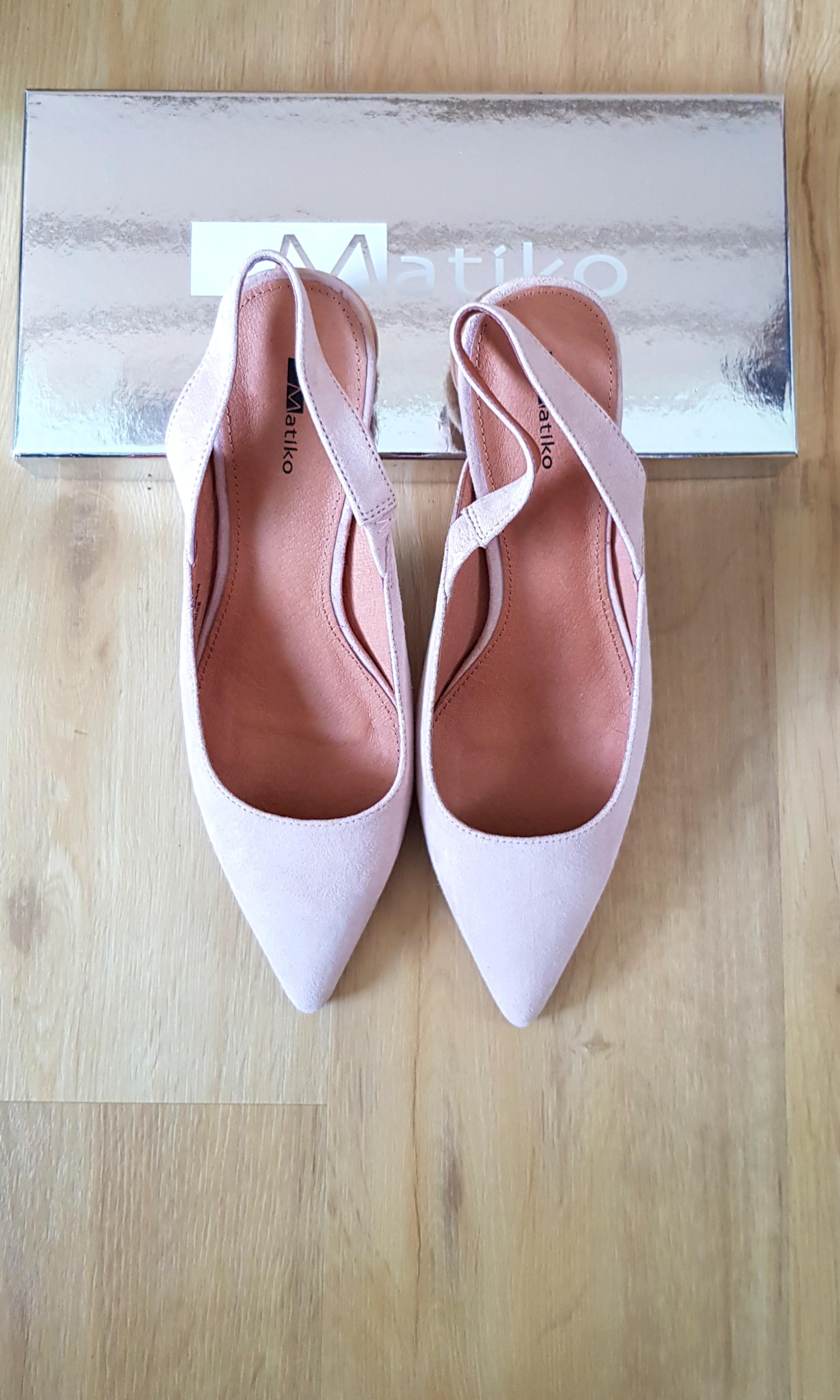 Matiko wooden hotsell mules