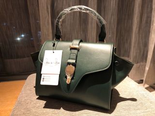 （分類：）位於 。 由 f_lim009 提交（商品編號 1003277438，圖片 1）。簡介： 。