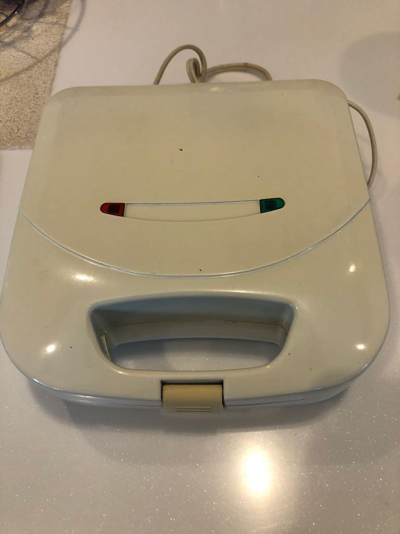 Sandwich maker machine (Category: Breadmakers) located in Manila. Submitted by jacob.so (Listing ID 1003270440, Image 1). Description: Sandwich maker machine American home brand 220 volts Very good condition For meet up only.