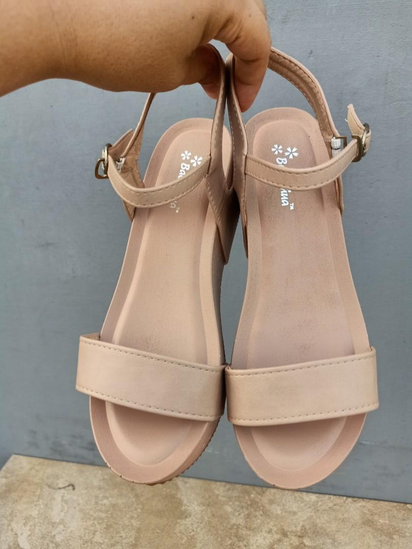 Wedge Sandals NUDE Size 7 (Category: Heels) located in Manila. Submitted by celinatron (Listing ID 1003401016, Image 1). Description: Brand new SIZE 7 Declutter lang kami old stocks from our shop With box.