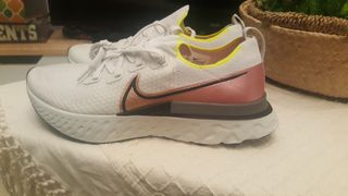 (Category: ) located in . Submitted by hereshopaffair (Listing ID 1000023052, Image 1). Description: .
